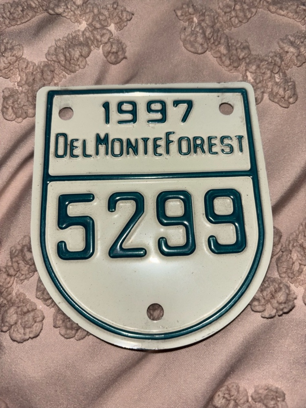 80s & 90s Del Monte Forest - Pebble Beach Auto Car License Plate Gate Badges (5) - Picture 7 of 7